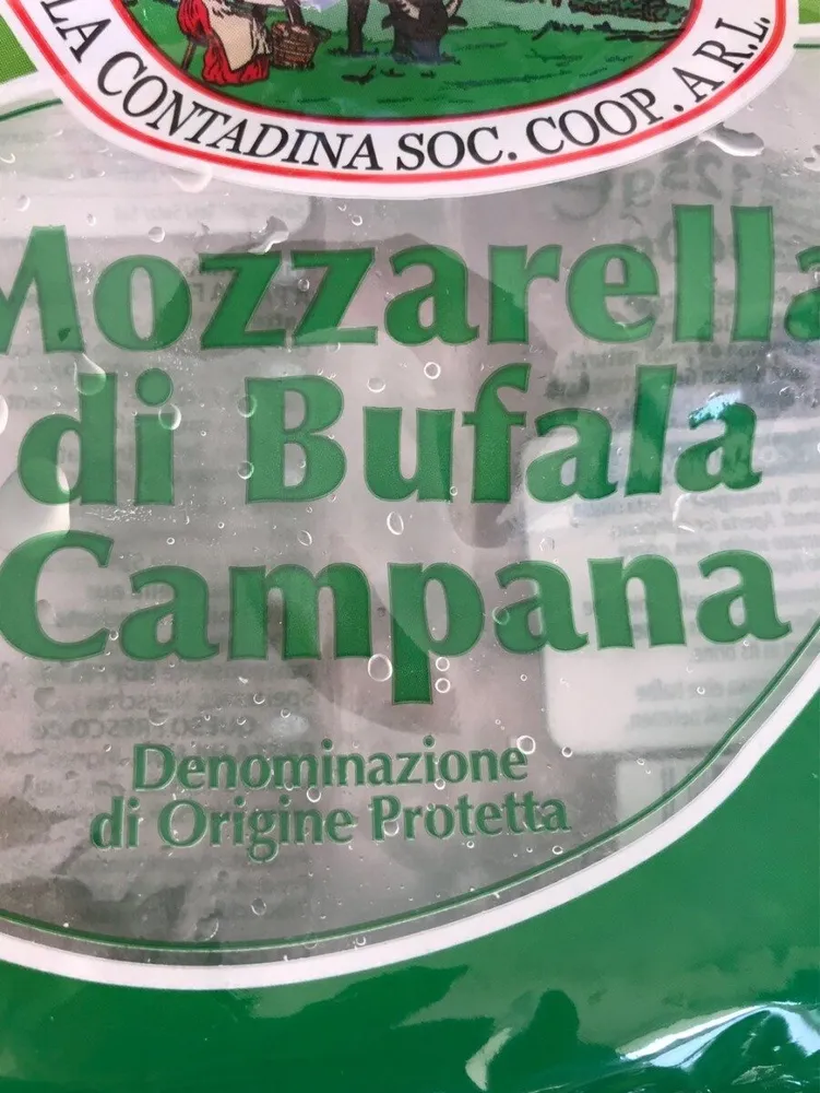 Mozzarella di Bufala Campana