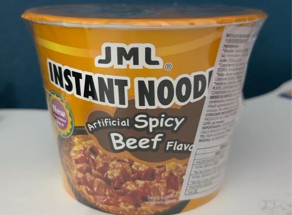 Instant Noodle Artificial Spicy Beef Flavour