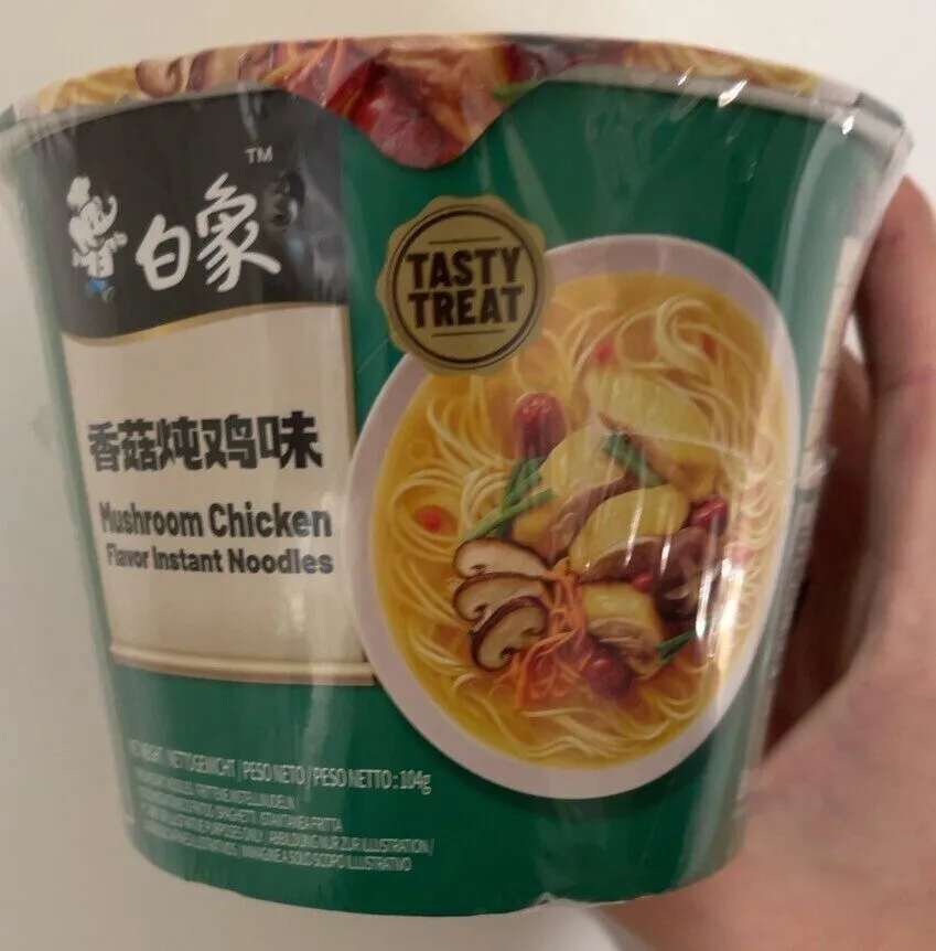 Mushroom chicken flavor instant noodles