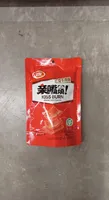卫龙亲嘴烧红烧牛肉味