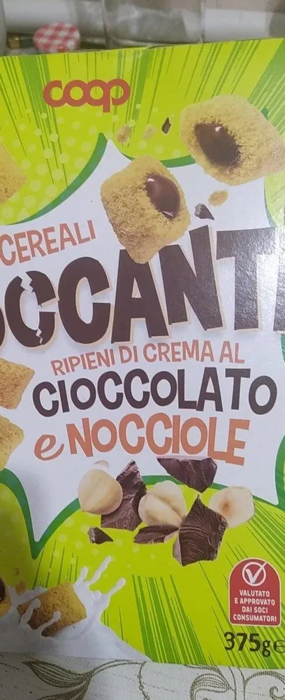 Cereali croccanti cioccolato e nocciole