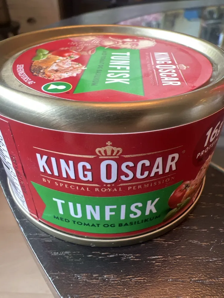 Tunfisk med Tomat og Basilikum