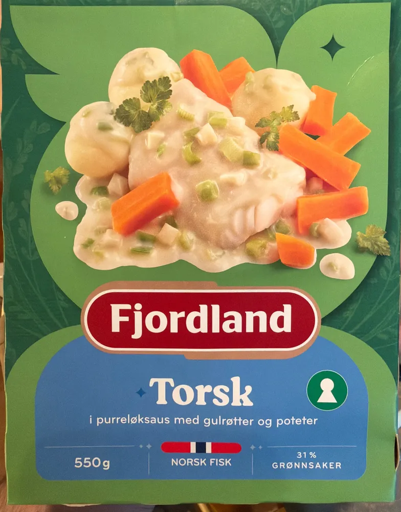 Torsk med purreløksaus, gulrøtter og poteter