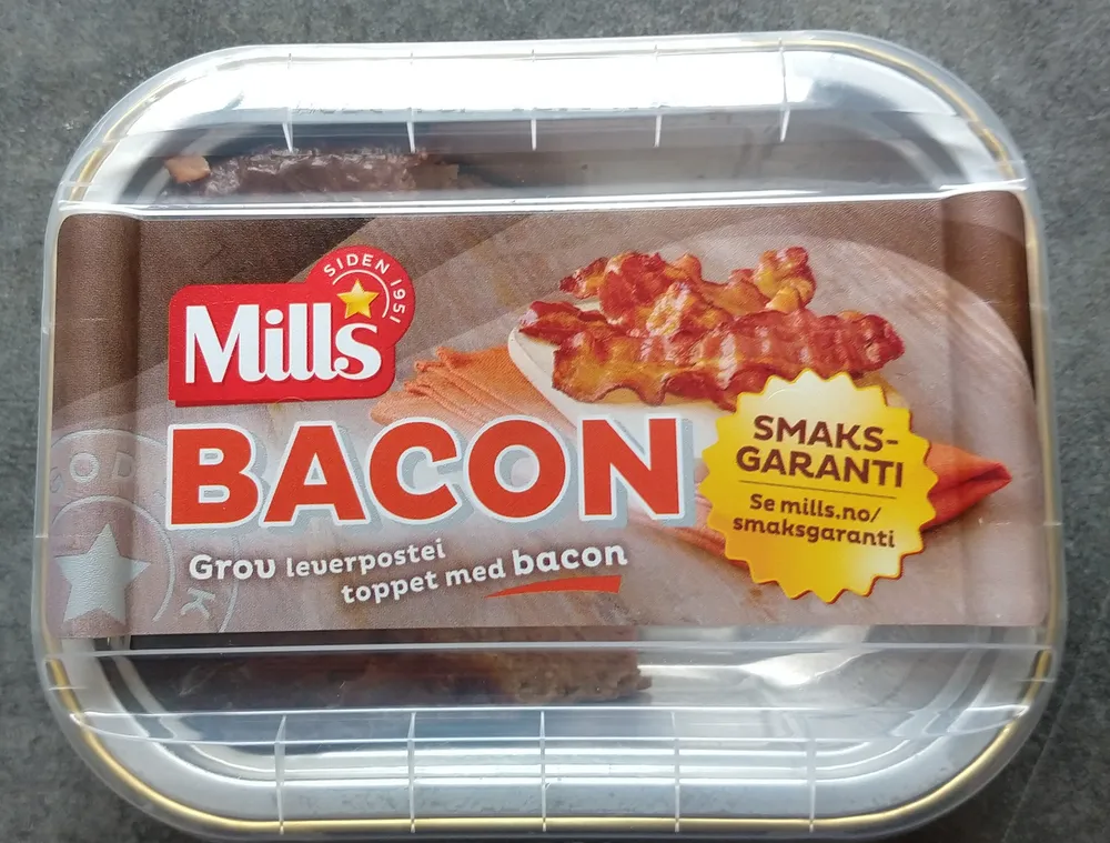 Grov leverpostei toppet med bacon
