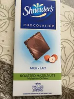 Chocolat au lait et noisettes grilles