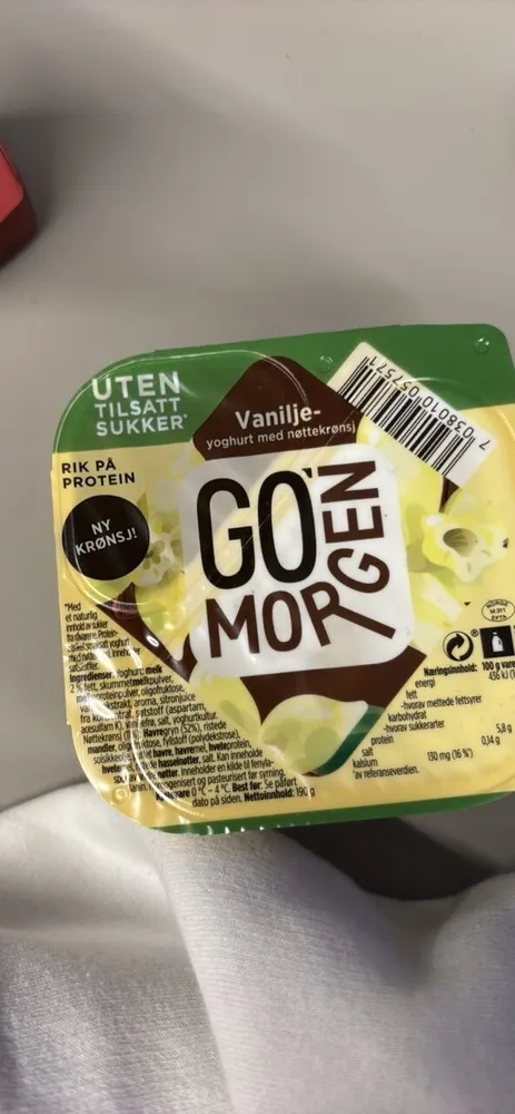 Vanilje-yoghurt med nøttekrönsj