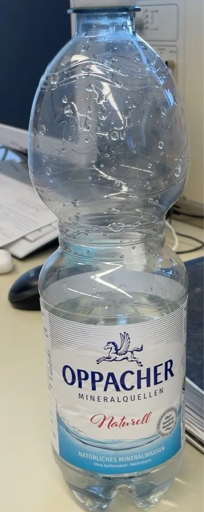 Mineralwasser Naturell