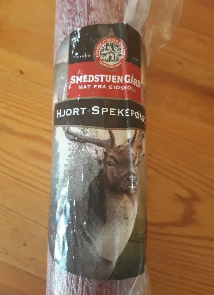 Hjort spekepølse