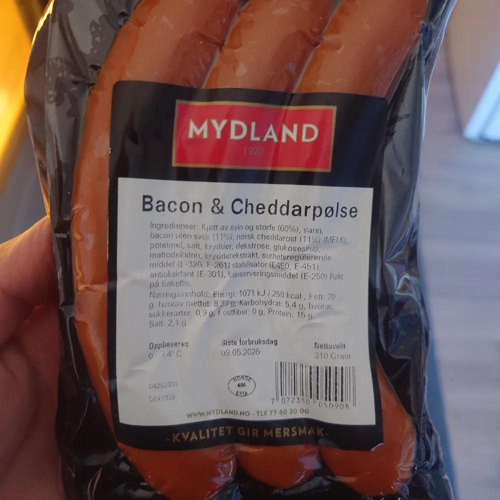 Bacon & Cheddarpølse