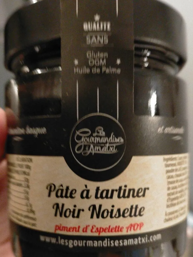 Pâte à tartiner noir noisette