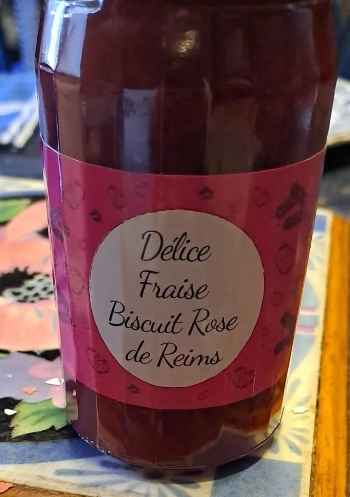 Délice fraise biscuit rose de reims