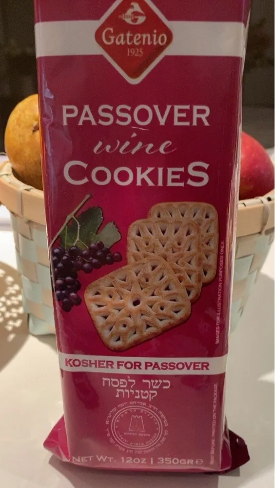 Passover wine cookies