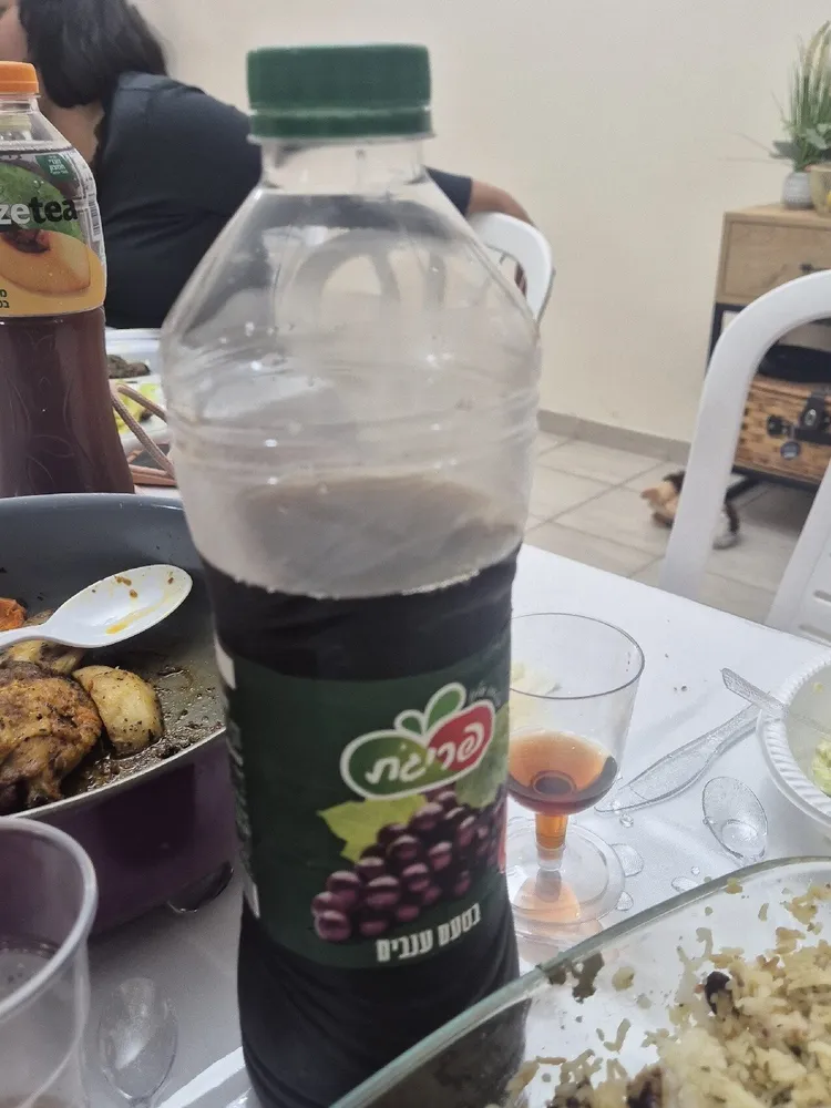מיץ בטעם ענבים