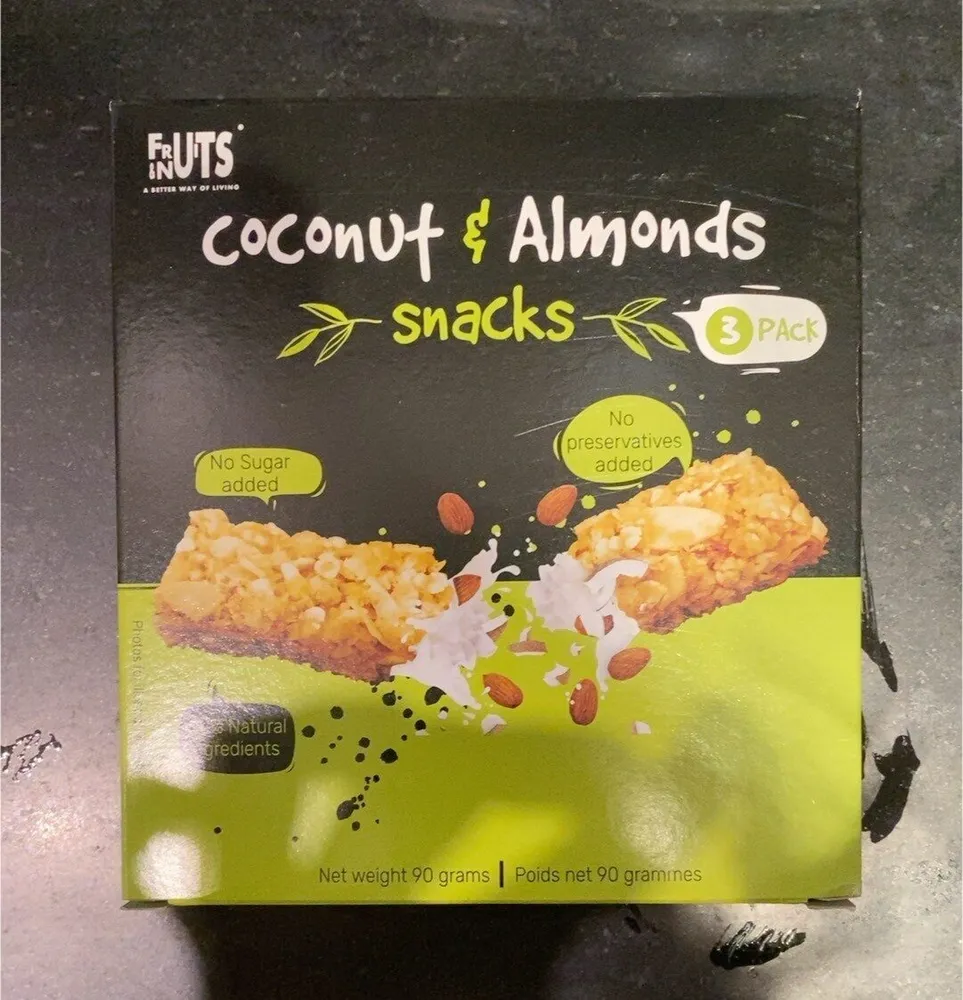 Coconut et almond snacks