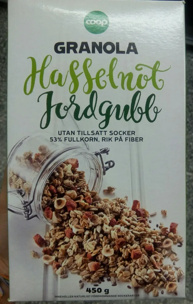 Granola hasselnot jodgubbs