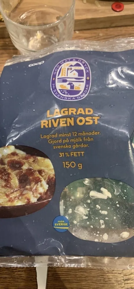 Svensk riven lagrad ost