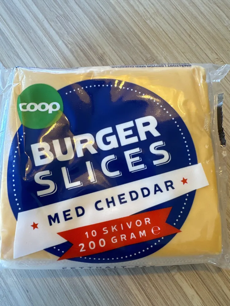 Burger slices med cheddar