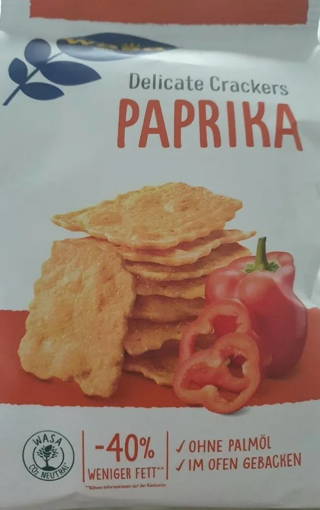 Delicate Crackers Paprika