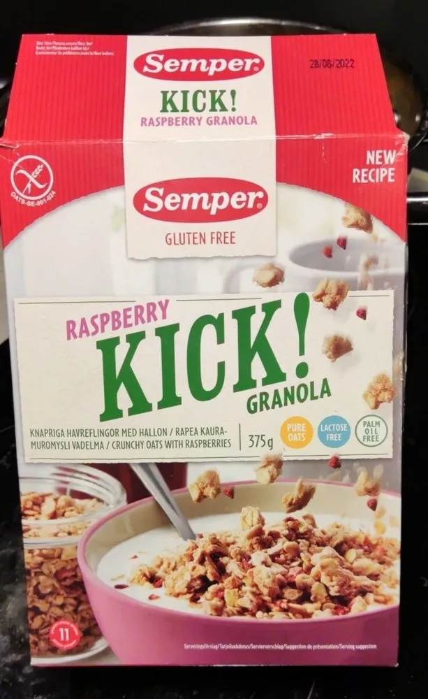 Raspberry KICK GRANOLA