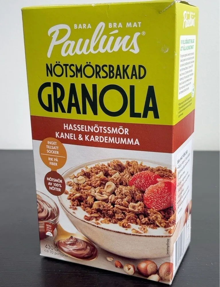 Nötsmörsbakad granola