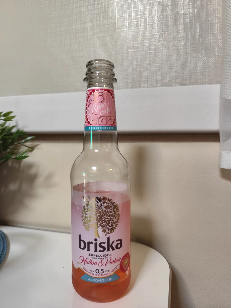 Apple Cider - Hallon And Vinbär