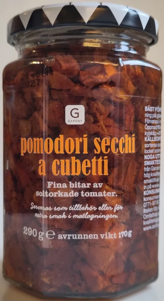 pomodori secchi a cubetti