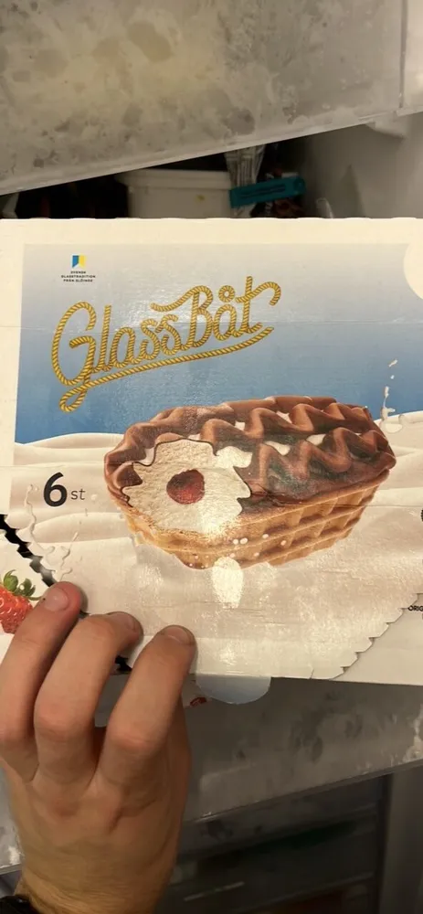 Glassbåt