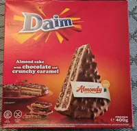 Mandulatorta csokoládéval és roppanós karamellel