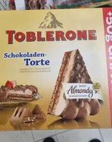 Tarte glacé au chocolat avec morceaux de Toblerone