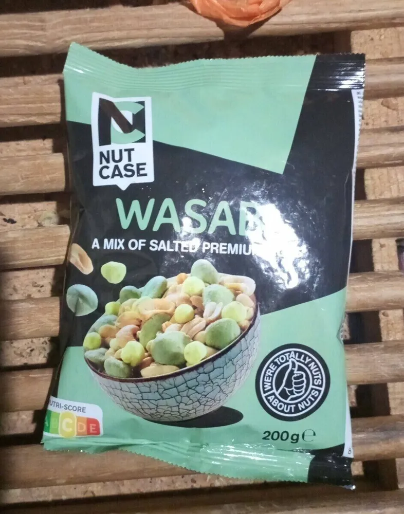 WASABI A MIX OF SALTED PREMIUM NUTS