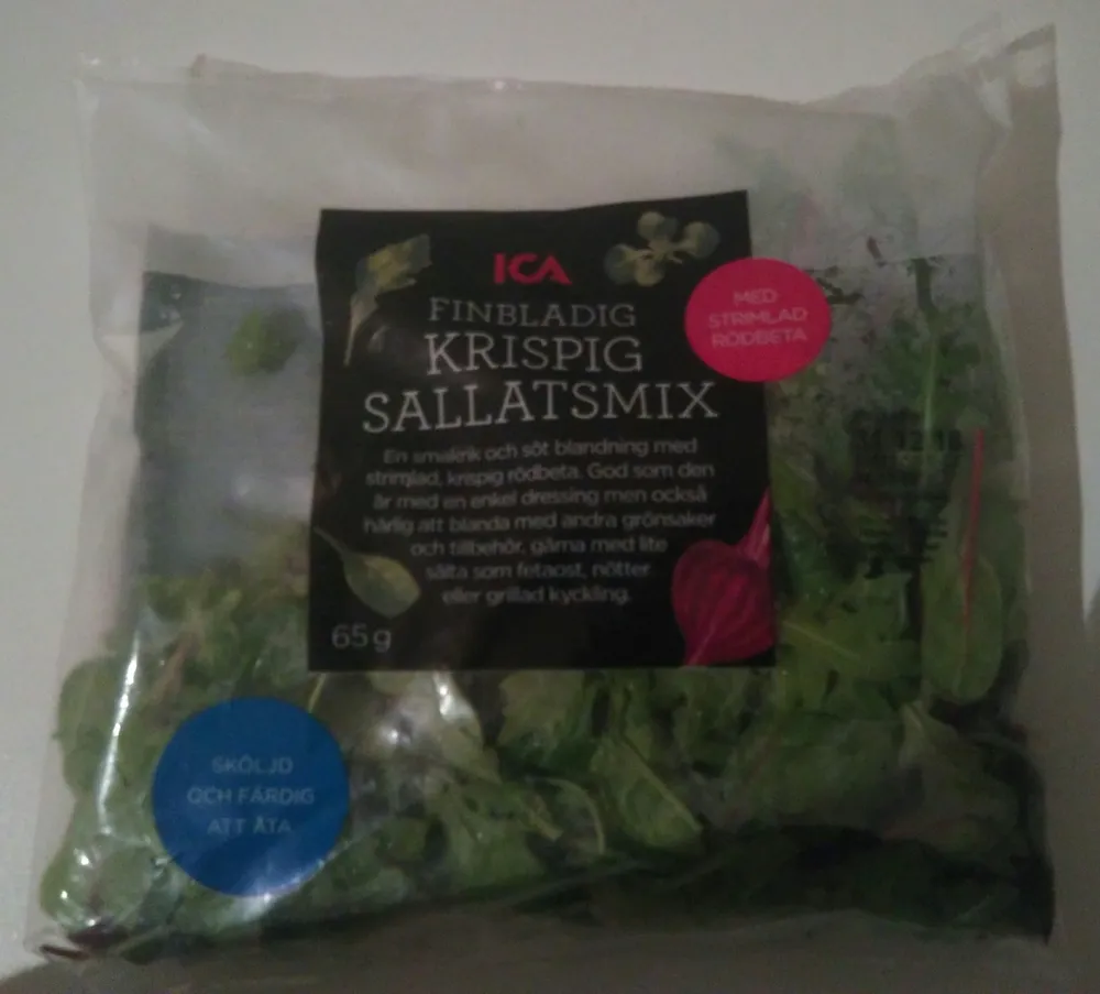 Finbladig krispig sallatsmix