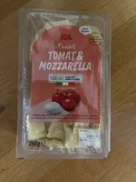 Pasta Färsk Ravioli Med Tomat Och Mozzarella