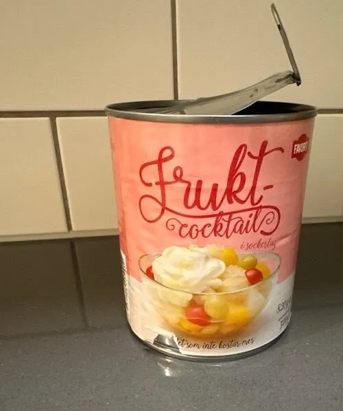 Fruktcocktail i sockerlag