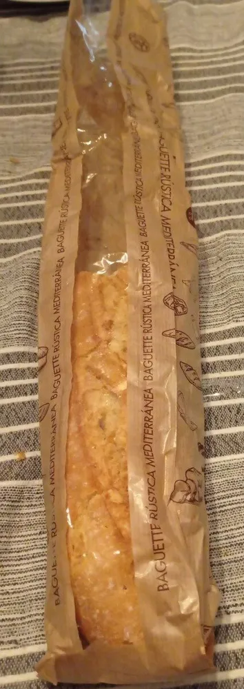 Barra de pan baguette rústica mediterranea