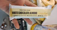 WHITE CHOCOLATE ALMOND
