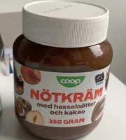Nötkräm med hasselnötter och kakao