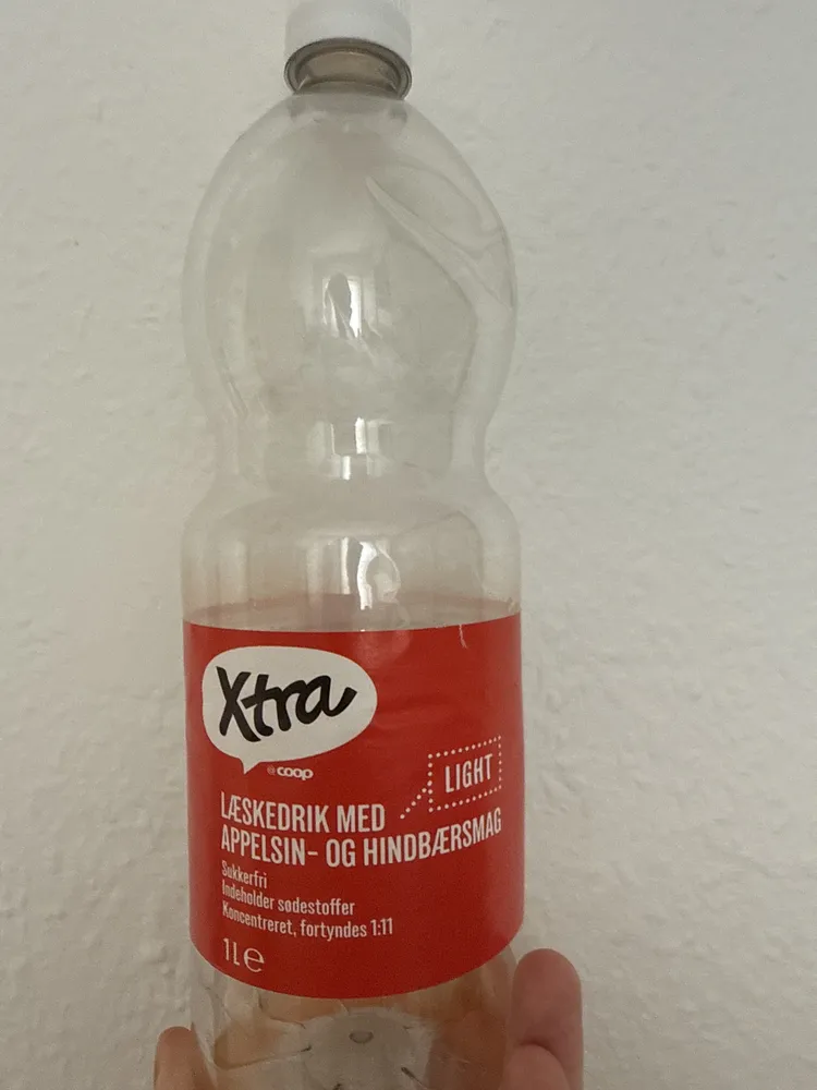 Orange and raspberry flavored lemonade
