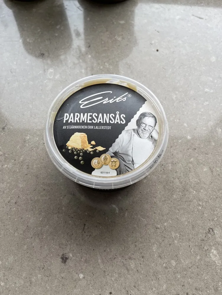 Eriks Parmesansås