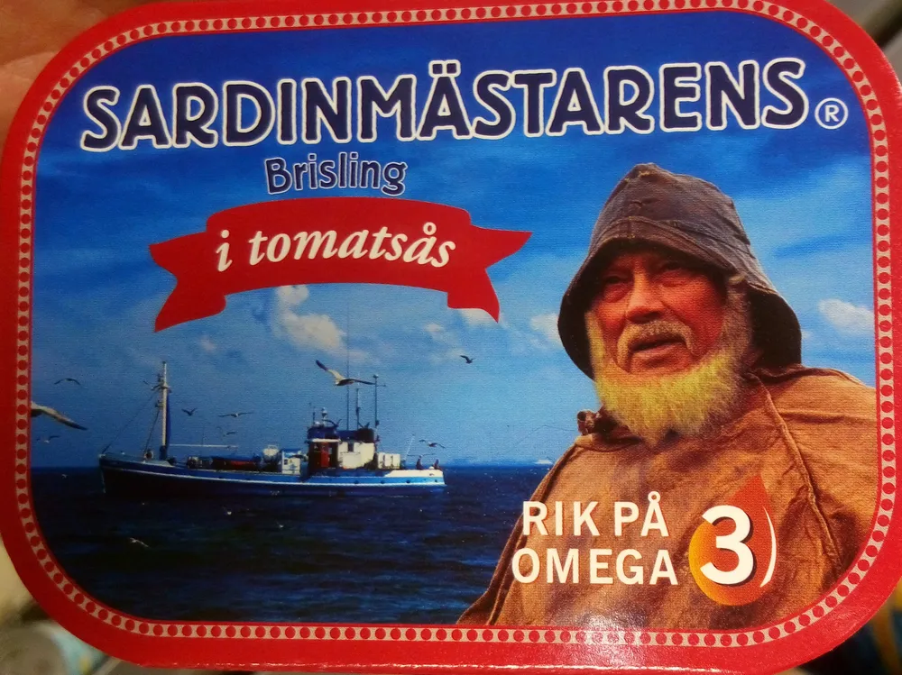Brisling i tomatsås