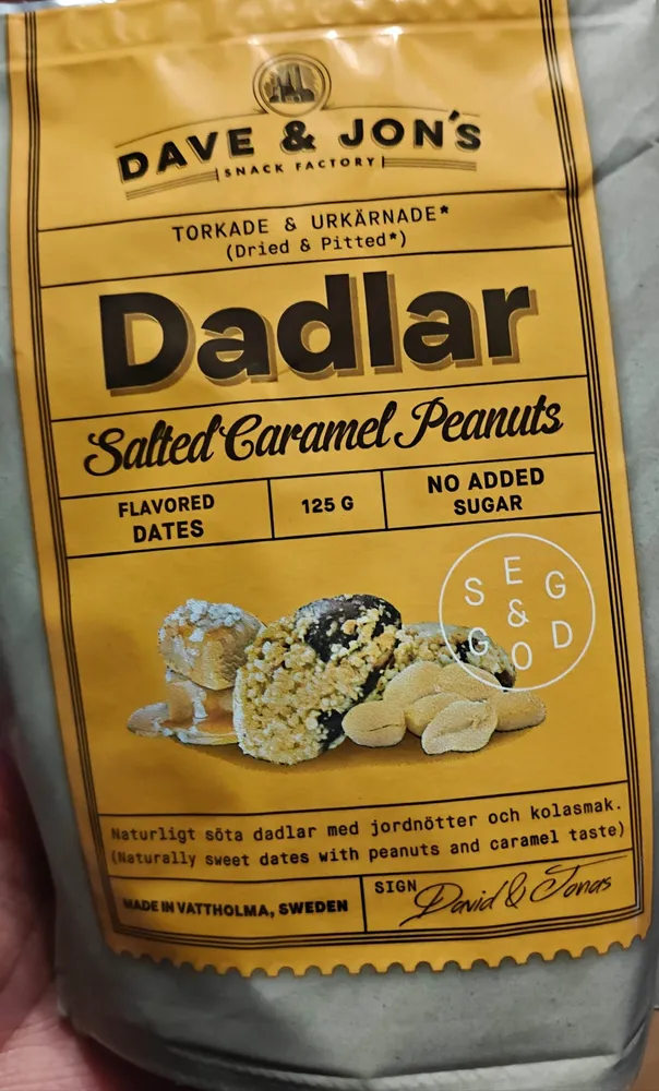 Dates salted caramel peanuts