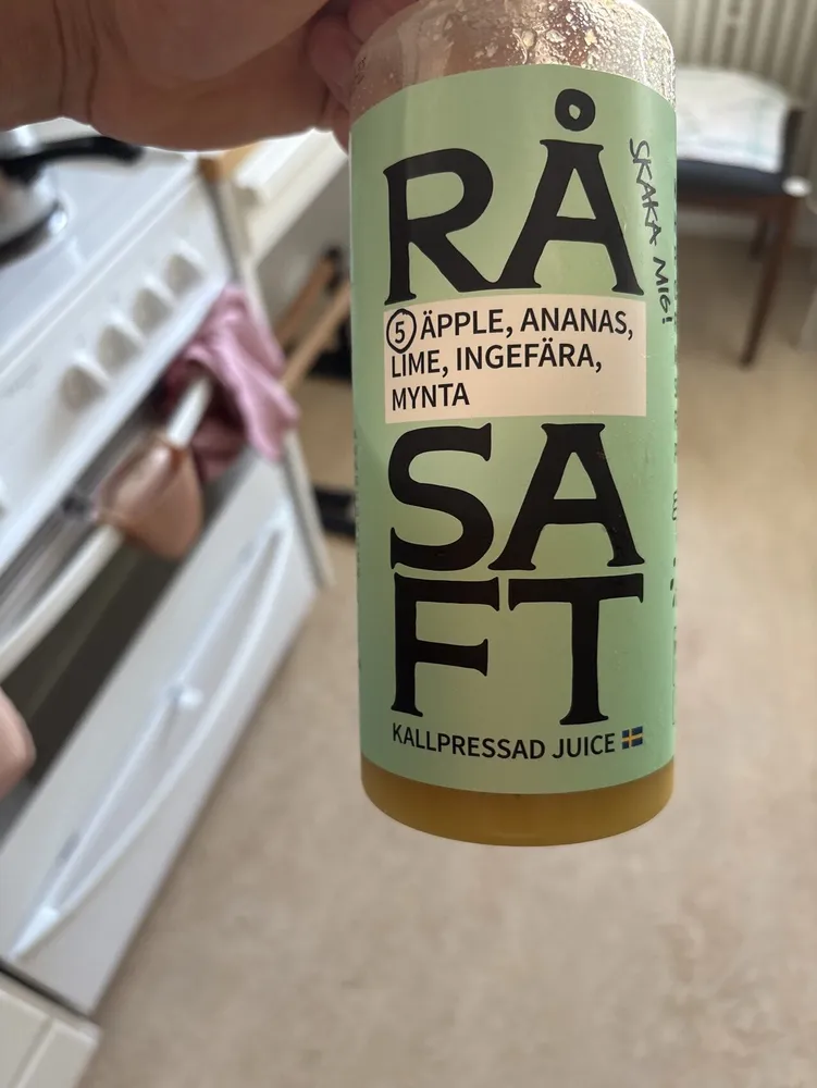Apple, Pineapple, Lime, Ginger, Mint