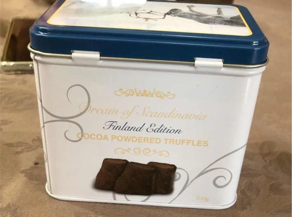 Cocoa powdered truffles