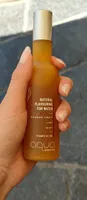 Natural flavouring for water to
