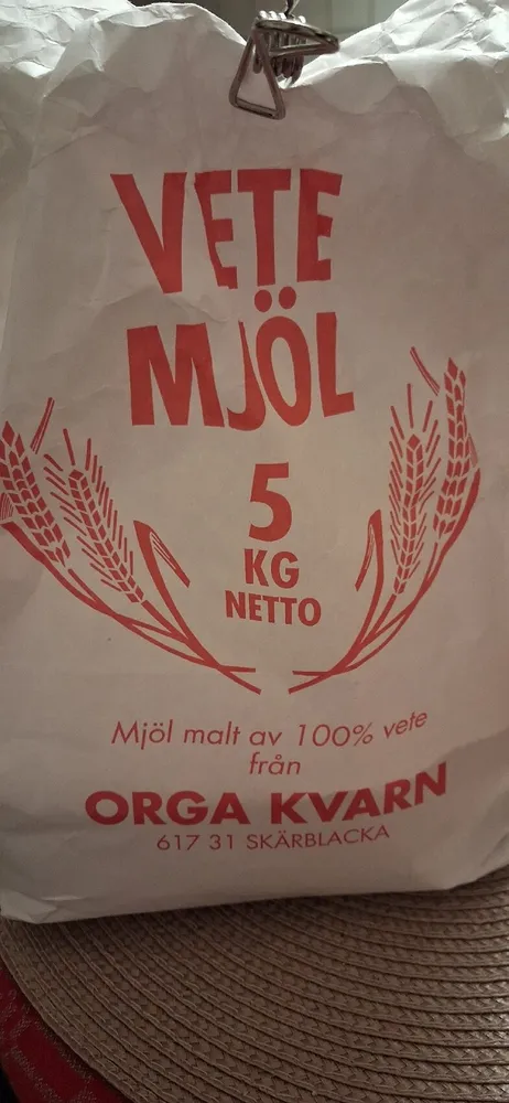 Vetemjöl