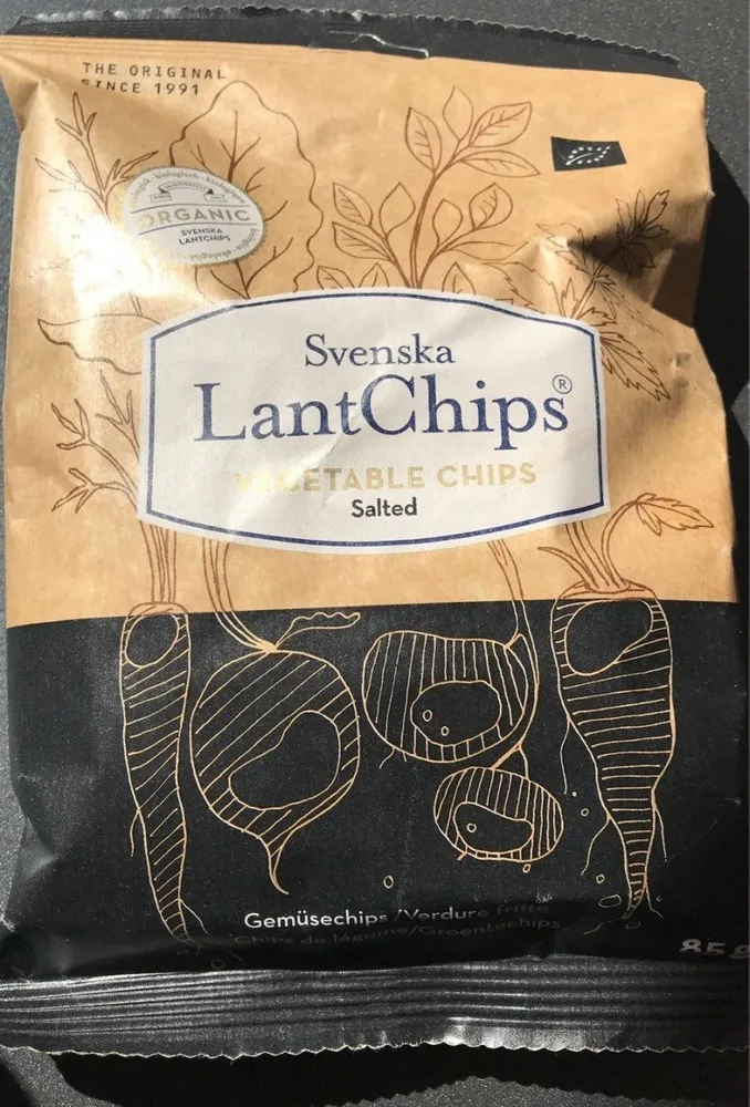 Vegetable chips salted