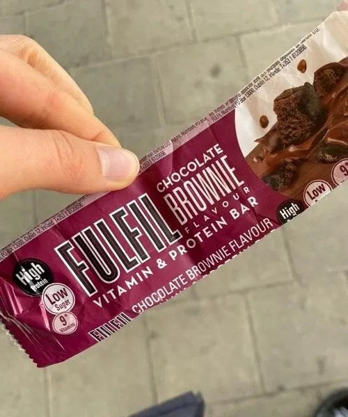 Vitamin & protein bar (chocolate brownie flavour)