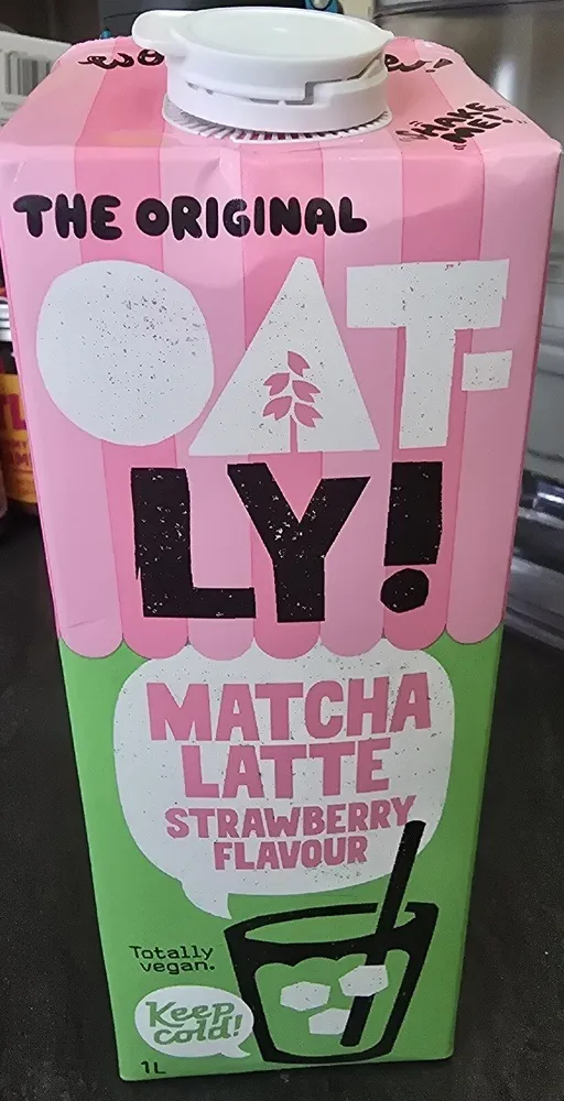 Matcha Latte, Strawberry Flavour