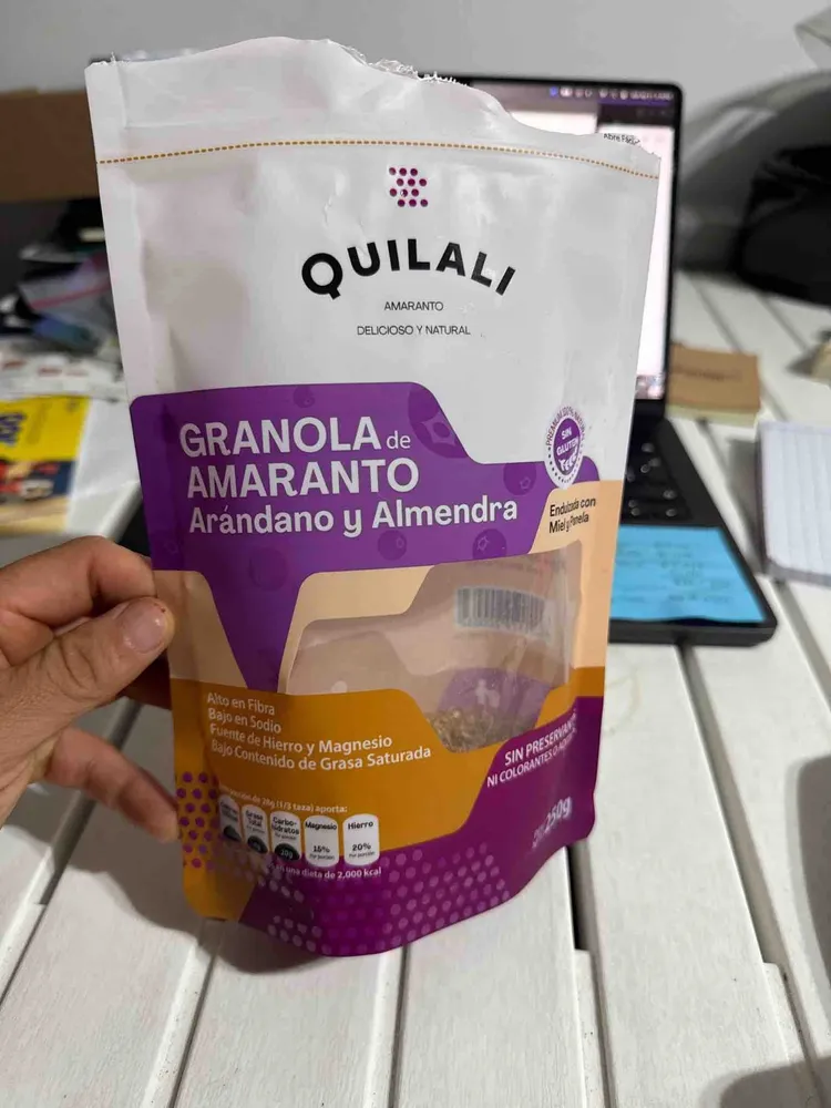 Granola De Amaranto Arándano Y Almendra