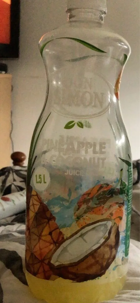 Pineapple & coconut juice drink