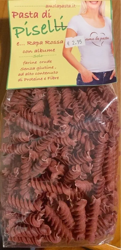 Pasta di piselli e rapa rossa con albume